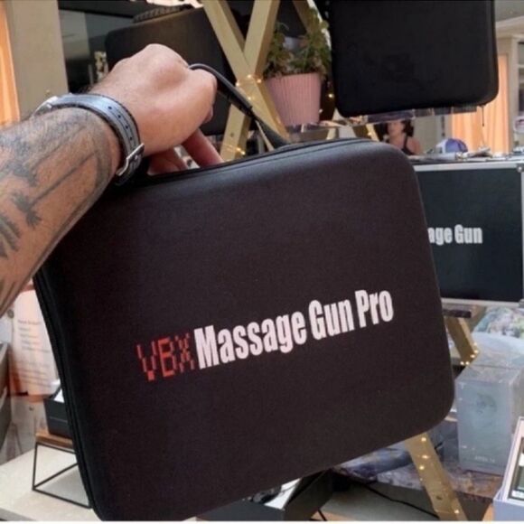 NEW VBX PRO SERIES 6 PIECE PERCUSSION MASSAGE GUN - Picture 9 of 10